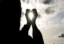 不来梅队赢得胜利，晋级下一轮德国杯赛