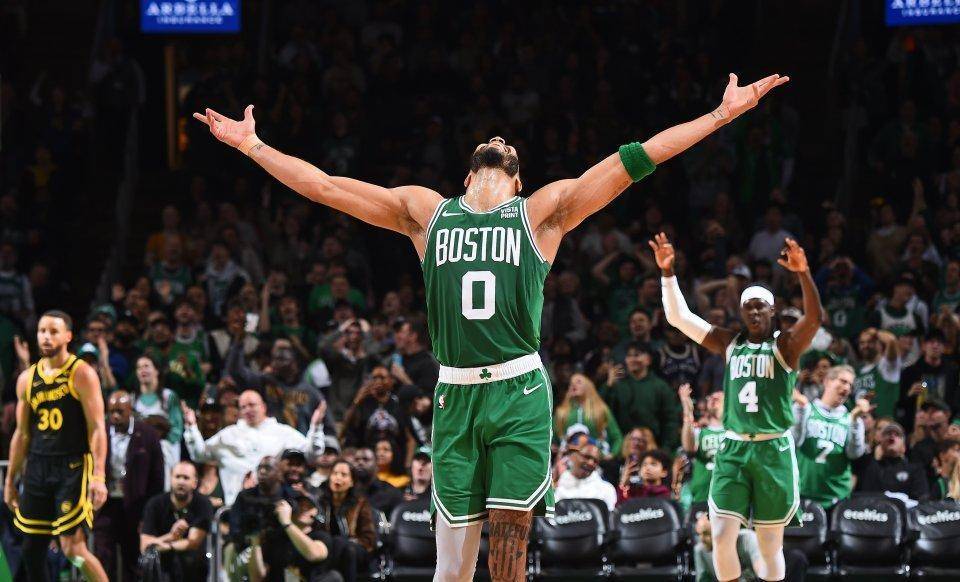 斗篷再续篮球传奇，凯尔特人队将再追梦总冠军的简单介绍