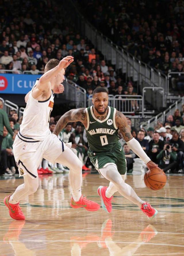 开云体育官网-雄鹿主场击败活塞，阿的江发挥稳健