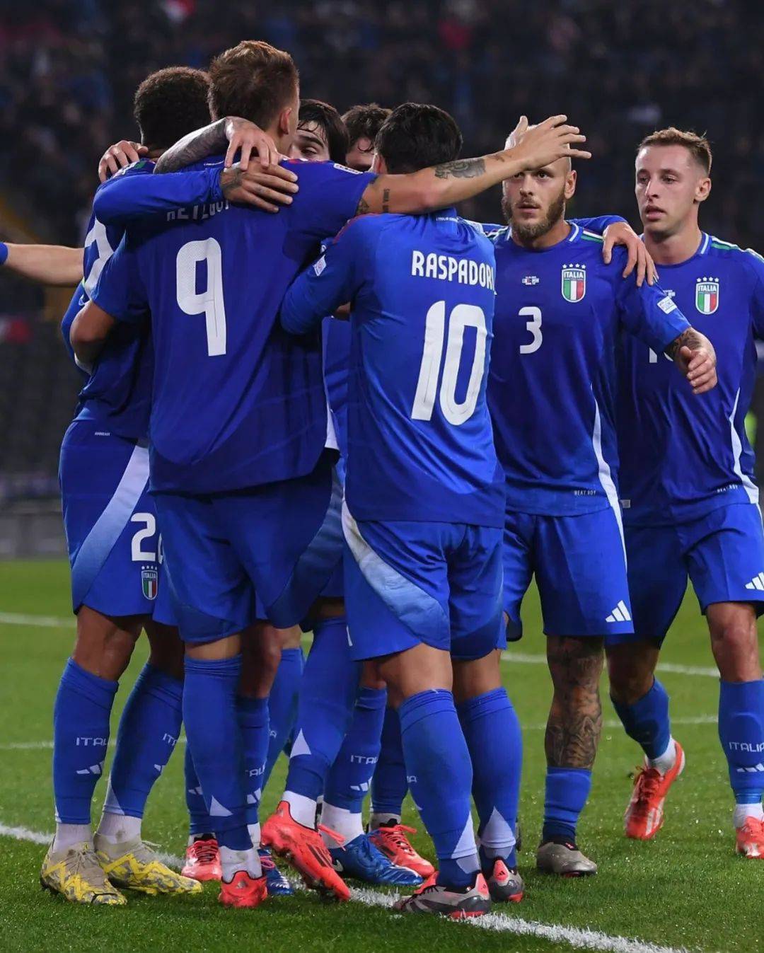 开云体育app-意大利足球赛况一览，胜者脱颖而出的简单介绍