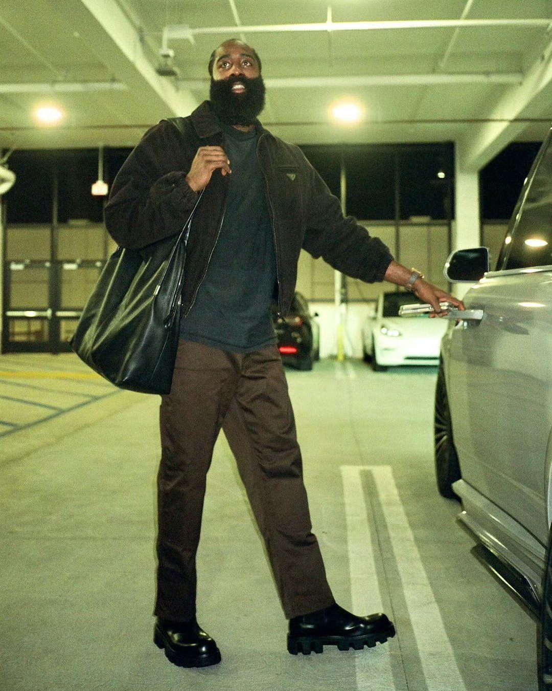 科隆腾出胳膊,主场力挽狂澜 科隆腾出胳膊,主场力挽狂澜