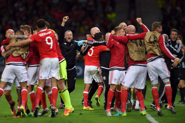 开云体育官网-关于里尔球迷举行集会，力挺球队备战的信息