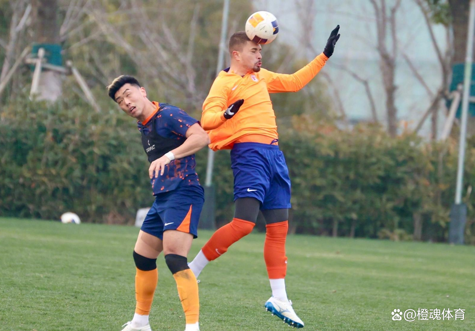 比赛中球队战术的运用备受关注