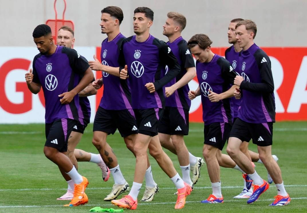 开云体育亚洲官网-欧洲豪强交锋，实力对比让世界球迷热血澎湃