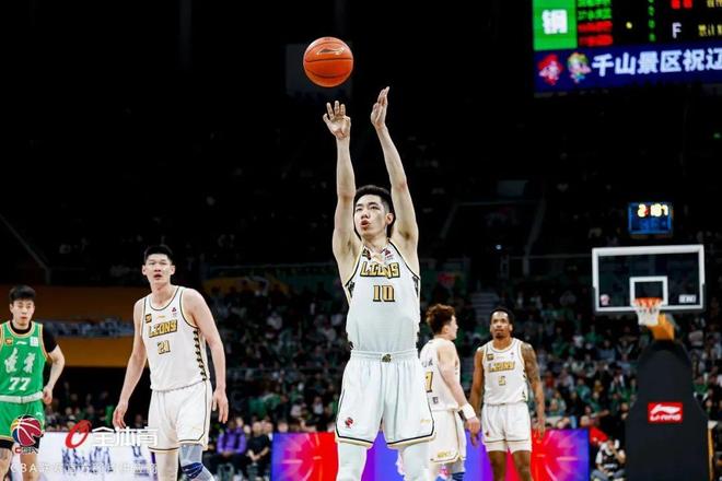 北美球队实力突出,横扫对手晋级 北美球队实力突出,横扫对手晋级