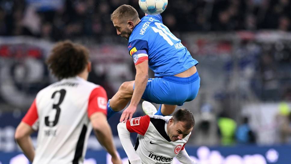 开云体育官网-多特蒙德逆转战胜对手，巩固前四位置的简单介绍