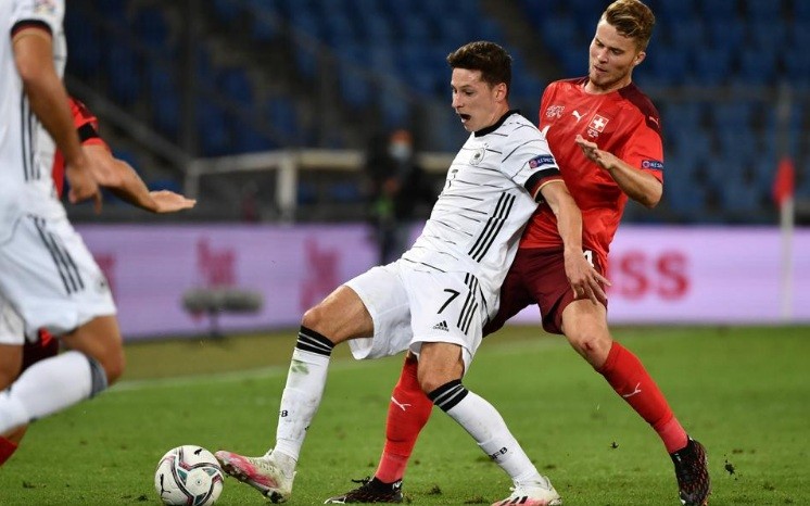 德国遭遇意外失利,小组赛境遇堪忧 德国遭遇意外失利,小组赛境遇堪忧